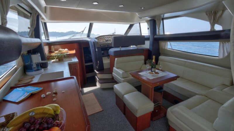 Jeanneau Prestige 440 Fly Private Boat Tour - Luxury Motor Yacht