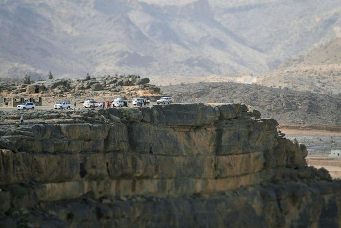 Jebel Shams, Balcony Walk & Al Hamra Village - Booking Details and Pricing