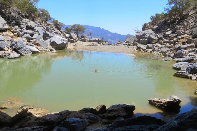 Jebel Shams, Balcony Walk & Al Hamra Village - Health and Accessibility Considerations