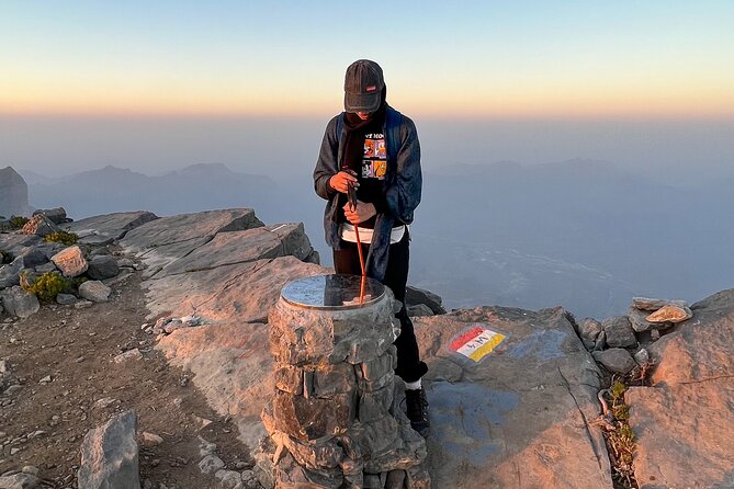 Jebel Shams Summit W4 - Activity Hours and Availability