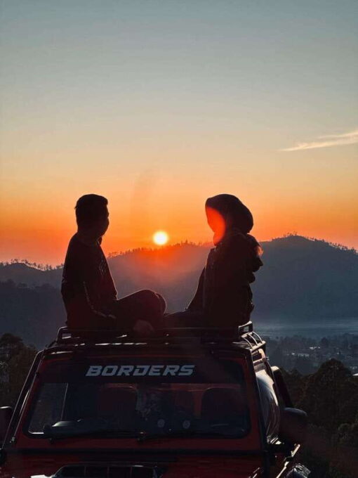 Jeep 4wd With Sunrise & Black Lava - Customer Reviews
