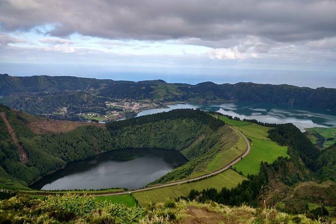 Jeep – Off-Road Excursion With Lunch – Sete Cidades (Shared) - Azorean Cuisine and Lunch