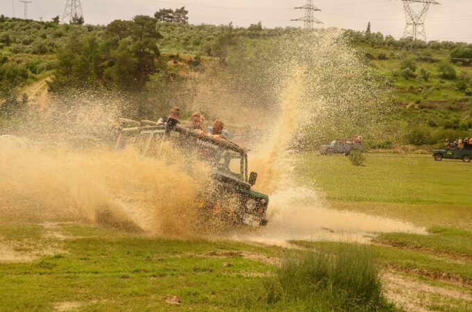 Jeep Safari-Lunch-Boat-Canyon-Waterfall-Foam,Water Party - Safari Adventure