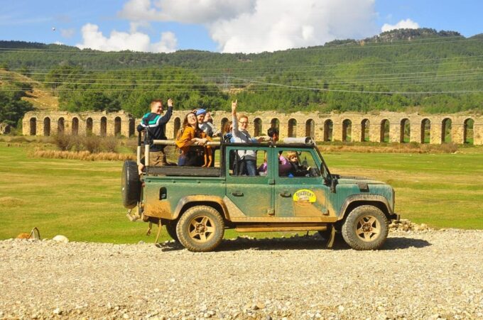 Jeep Safari-Lunch-Boat-Canyon-Waterfall-Foam,Water Party - Delightful Lunch