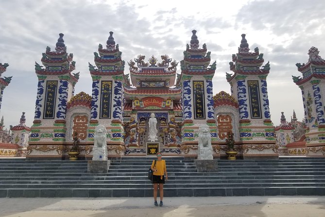 Jeep Tour Between Hue an Hoi an via Hai Van Pass - Suoi Mo Waterfall