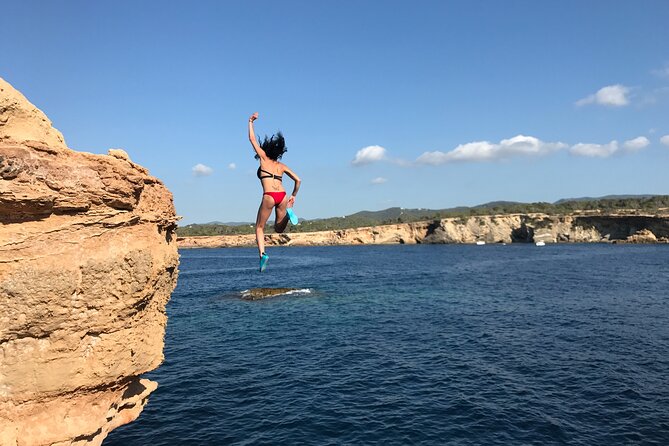 Jeep Wrangler Tour Ibiza - Discovering Hidden Gems