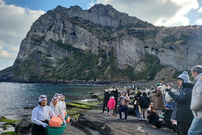 Jeju East Island Bus (Or Taxi )Tour Included Lunch & Entrance Fee - Activity Duration and Schedule