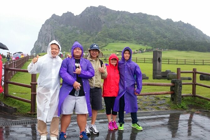 Jeju Private Day Tour- Seongsan Ilchulbong & Haenyeo Performance - Costs and Inclusions