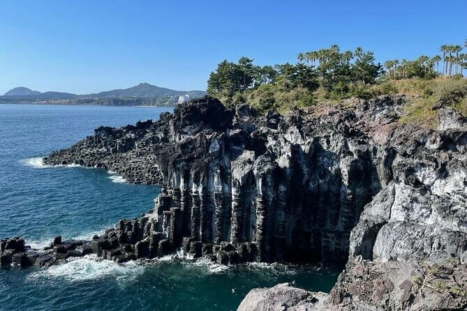 Jeju Southern UNESCO Full Day Tour with Mt.Halla - Transportation and Group Size