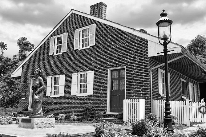 Jennie Wade Ghostly Encounter Tour - Group Size