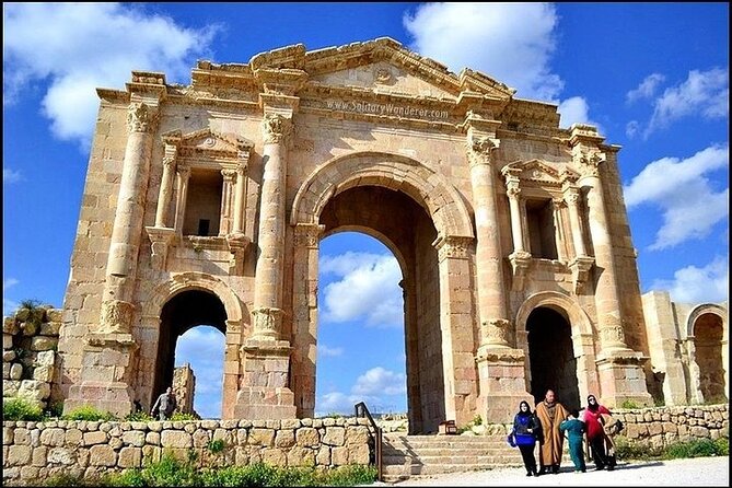 Jerash and Amman City Tour From Amman - Visiting the King Abdullah Mosque