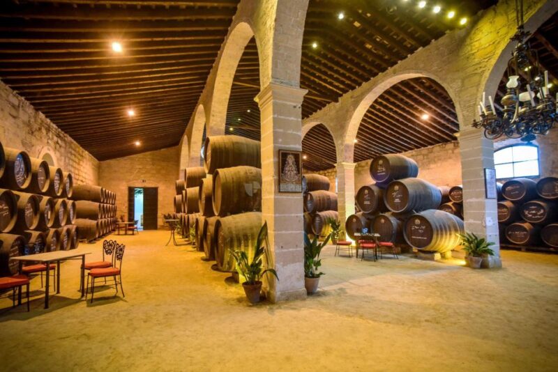 Jerez: Guided Winery Tour With Wine Tasting - Tasting the Exquisite Wines