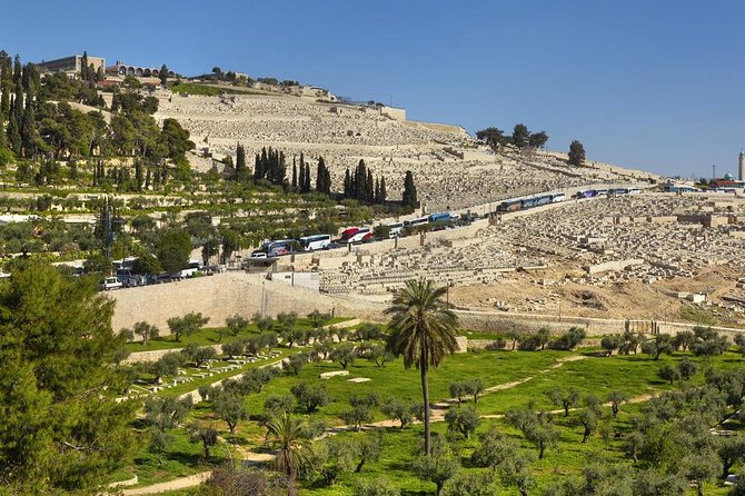 Jerusalem Half-Day Tour From Tel Aviv: Holy Sepulchre and Western Wall - Old Jerusalem Sites
