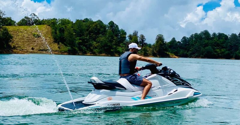 Jet Ski in Guatapé - Key Points