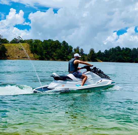 Jet Ski in Guatapé - Meeting Point Facilities