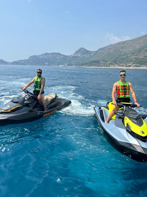 Jet Ski Rent in Taormina and Letojanni. Partner White Lotus - Accessibility and Languages