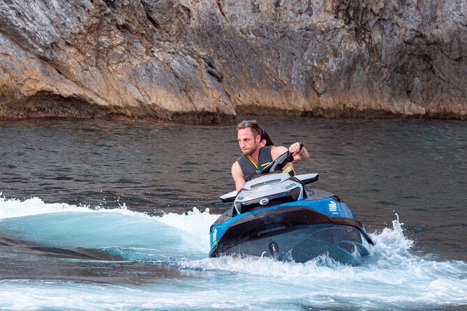 Jet Ski Rental Andratx 30 Min - Included Amenities and Services