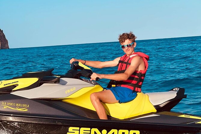 Jet Ski Tour Cala Millor Bay - Participant Information and Restrictions