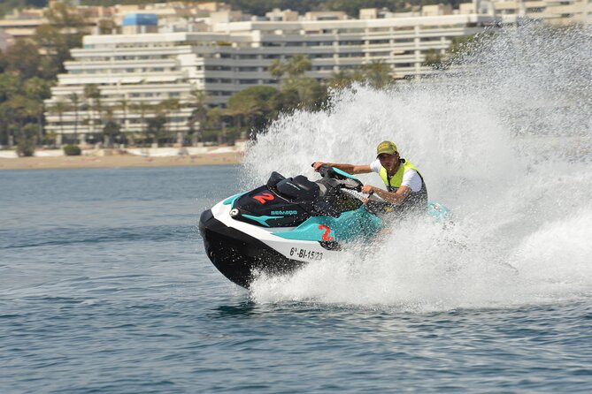 JET SKI TOUR Experience in Marbella 20 MINUTES - Group Size and Capacity