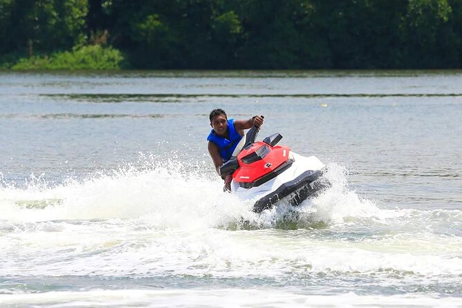 Jet Skiing in Bentota - Activity Details
