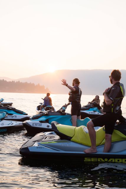 Jetski to Bowen Island, Incl Beer, Wine, Coffee or Icecream - Exploring Bowen Island and Lighthouse Park