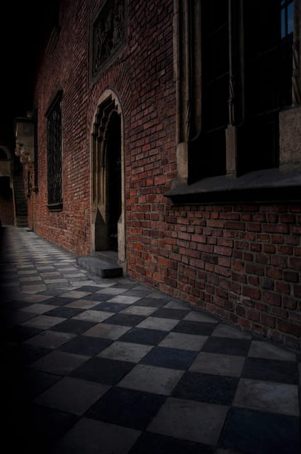 Jewish Ghetto Guided Tour - Experience and Learning