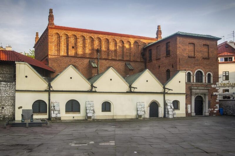 Jewish Ghetto Guided Tour - Cancellation and Booking