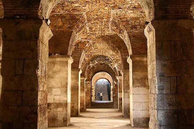 Jewish Heritage & Diocletians Palace Private Split Tour - Diocletians Palace Exploration