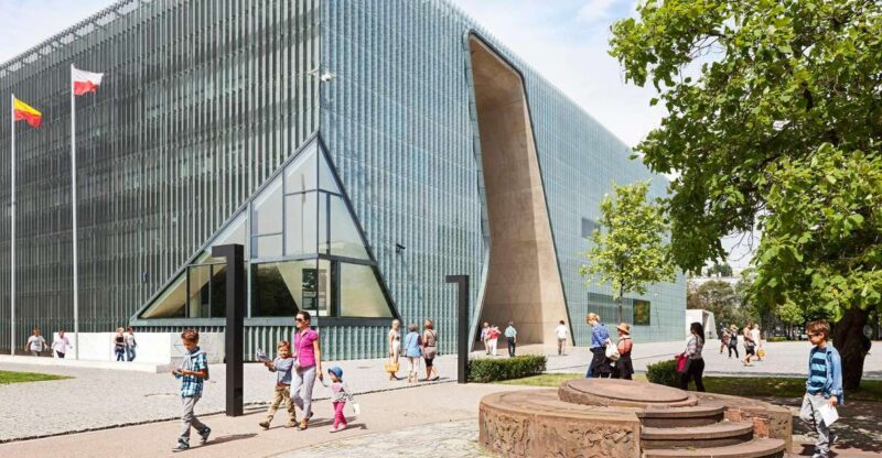 Jewish Warsaw Private Tour - Experience Highlights