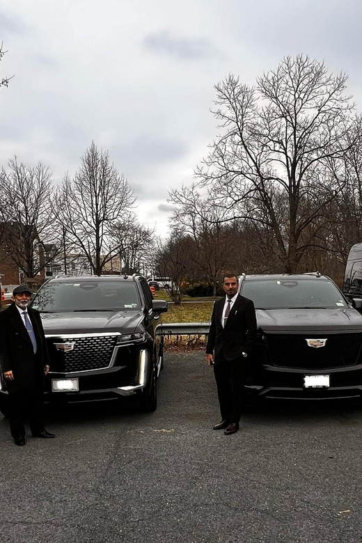 JFK Airport To Manhattan Luxury SUV Transfer - Chauffeur and Vehicle Details