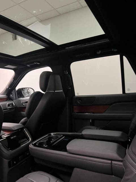 JFK Airport To Manhattan Luxury SUV Transfer - Booking and Reservation Process