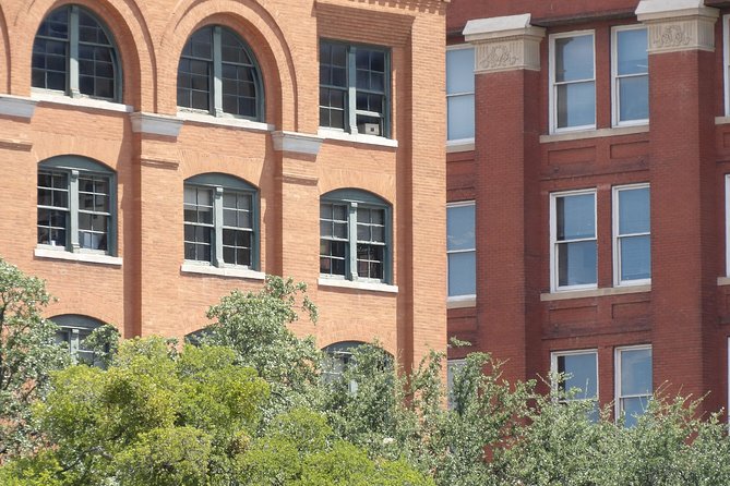JFK Assassination Tour With JFK Museum and Oswalds Rooming House - Admission Inclusions