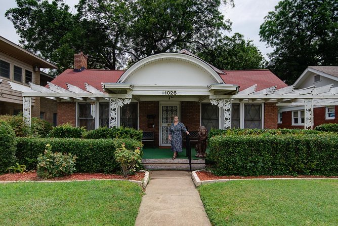 JFK Assassination Tour With JFK Museum and Oswalds Rooming House - Meeting and Pickup Details