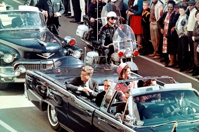 JFK Assassination Tour With JFK Museum and Oswalds Rooming House - Transportation Information