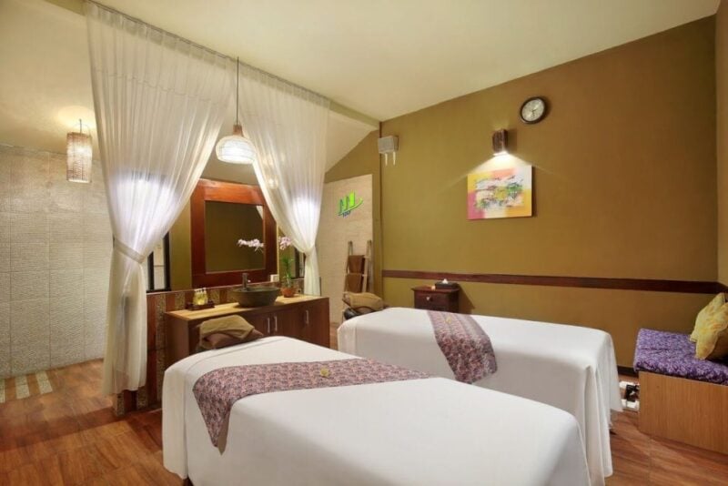 Jimbaran : Warm Stone Body Massage for 2 Hours - Included Amenities