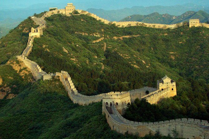 Jinshanling Private Tour with Night View of Simatai and Gubei Water Town from Beijing - FAQ