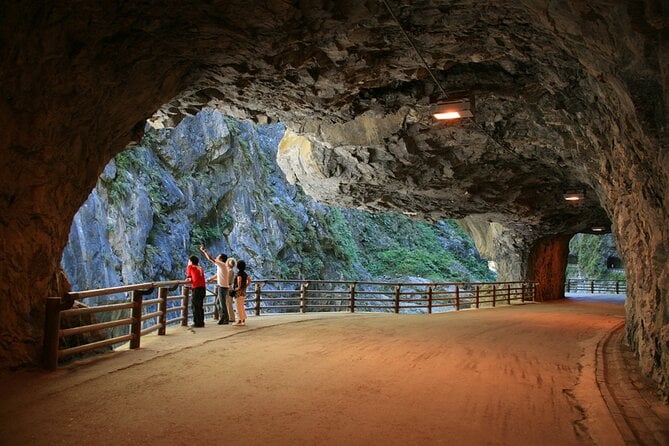 Jiufen : Teapot Mountain Private Hiking Tour - English - Additional Information