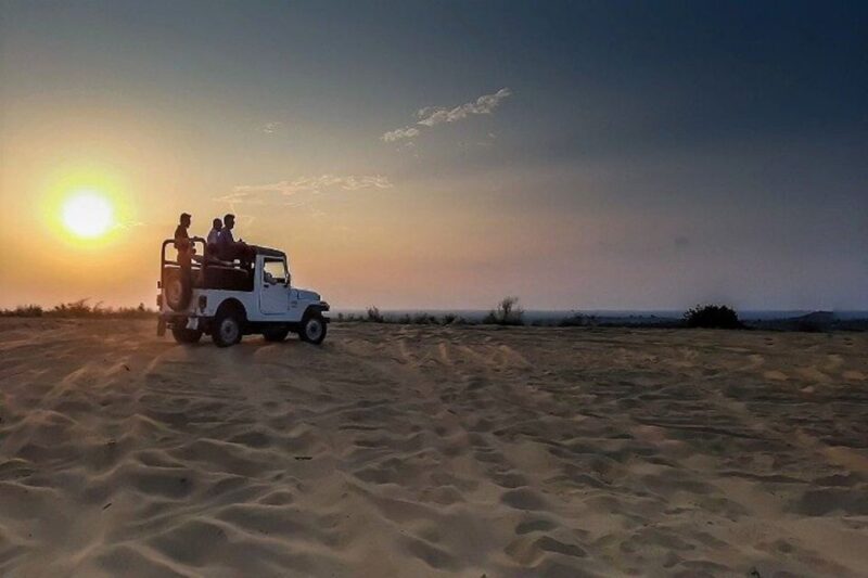 Jodhpur: Desert Jeep Safari and Camel Safari With Food - Marwari-style Culinary Experience