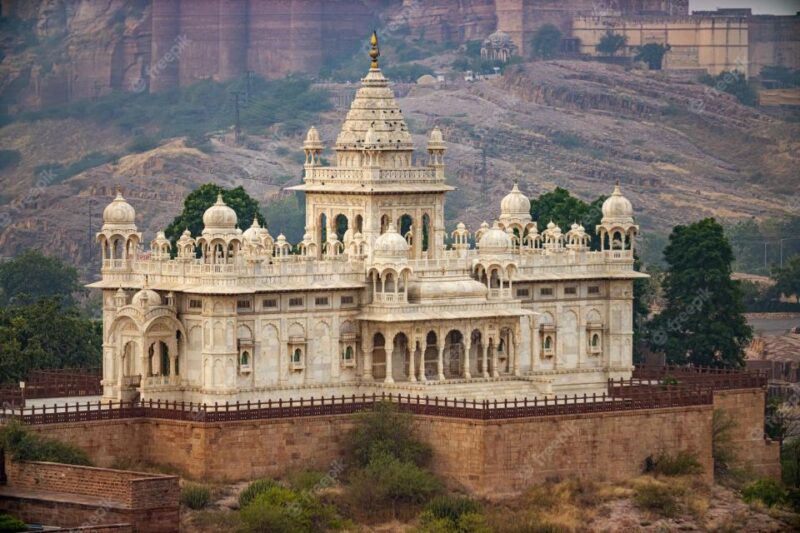 Jodhpur: Mehrangarh Fort and Jaswant Thada Private Tour - Key Points