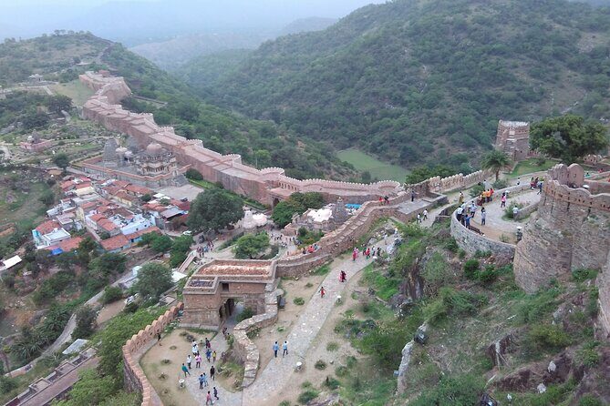 Jodhpur to Udaipur via Ranakpur Jain Temple & Kumbhalgarh Fort - Final Stop: Udaipur