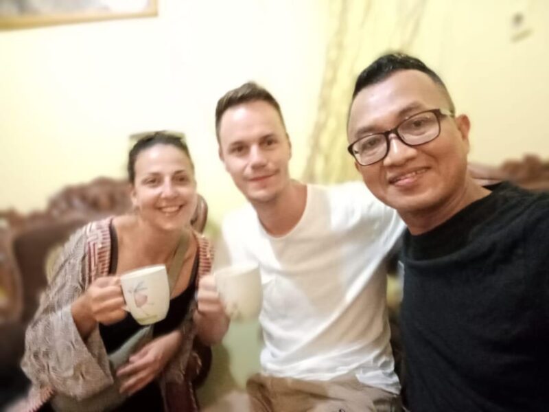 Jogjakarta:Temple Tour With Local Guide - Accessibility and Pickup