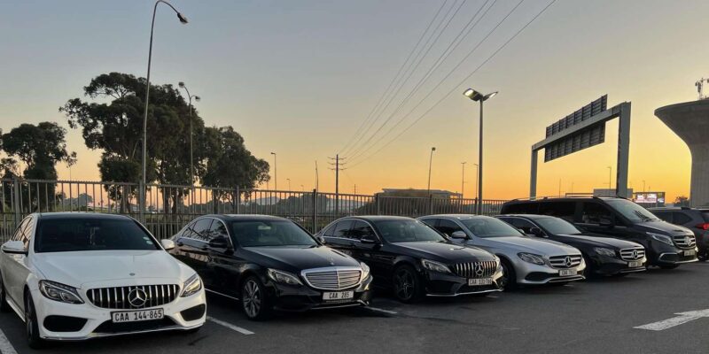 Johannesburg: 24 Hour Airport Shuttle Laseria HLA - Chauffeur Experience