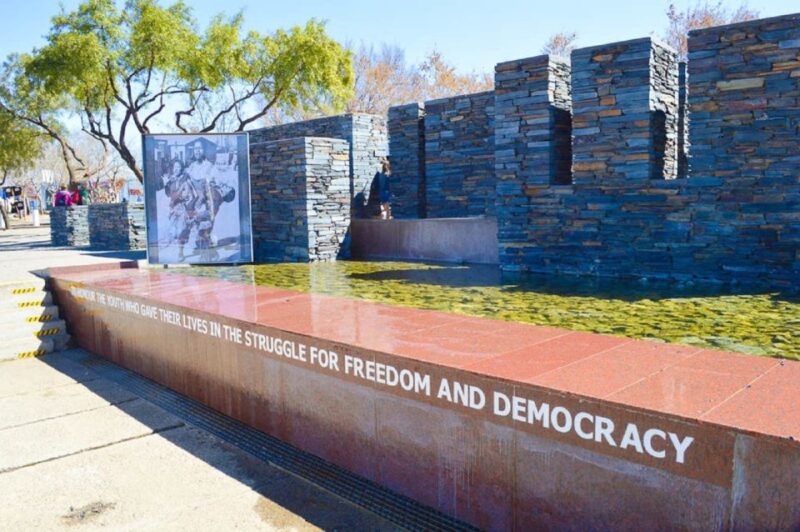 Johannesburg and Soweto: Half Day Tour - Mandelas Legacy