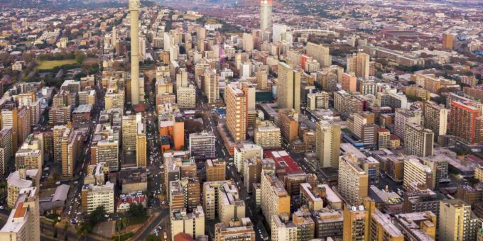 Johannesburg: (Apartheid Museum & Soweto Day Tour) - Pickup and Logistics