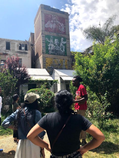Johannesburg: Maboneng Street Art and Street Food Tour - Traditional Healers Market