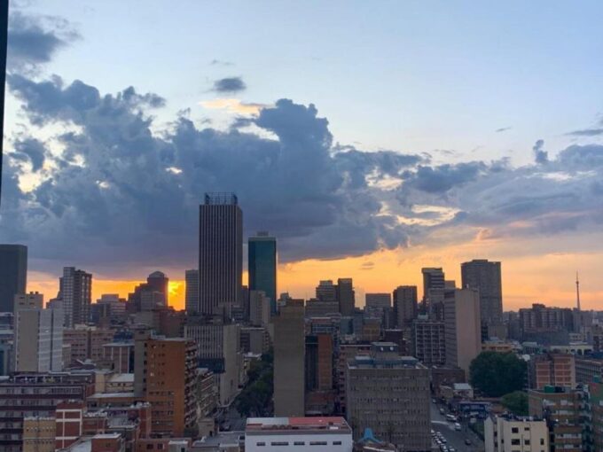 Johannesburg: Maboneng Street Art and Street Food Tour - Inclusions and Amenities