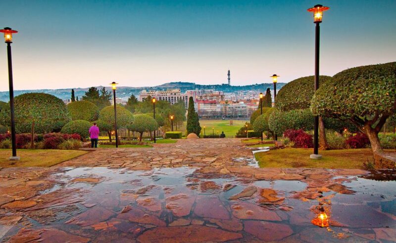Johannesburg: Pretoria and Cullinan Diamond Mine Tour - Guided Tour of Pretoria