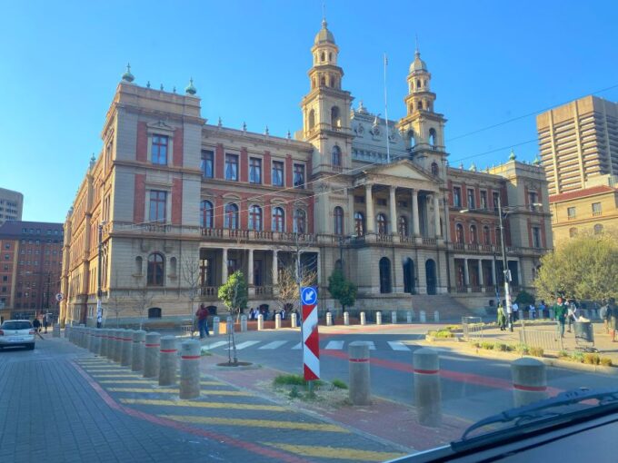 Johannesburg: Pretoria and Cullinan Diamond Mine Tour - Tour Duration and Inclusions