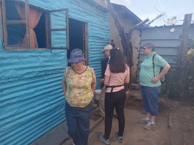 Johannesburg: Soweto History Tour With African Lunch - Lunch at Local Eateries