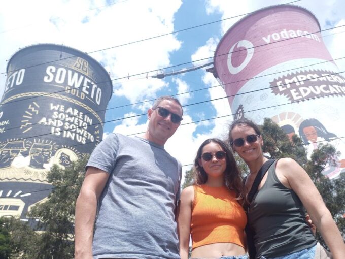 Johannesburg: Soweto History Tour With African Lunch - Important Considerations